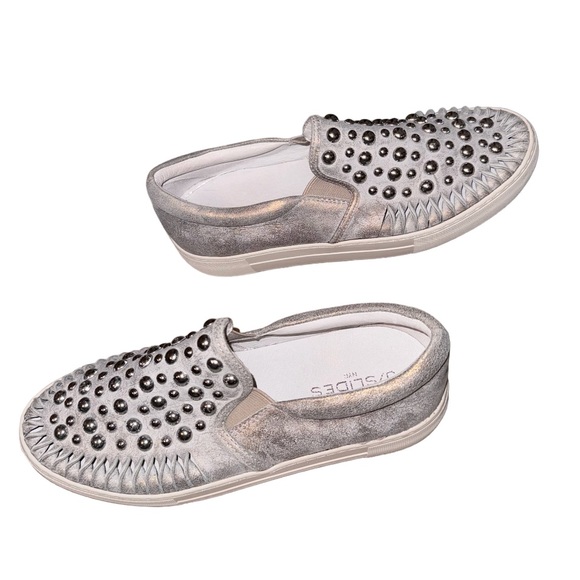 Wrn1X NYC J SLIDES Stud metallic gold leather sneakers women’s shoes size 7.5 - Picture 5 of 17